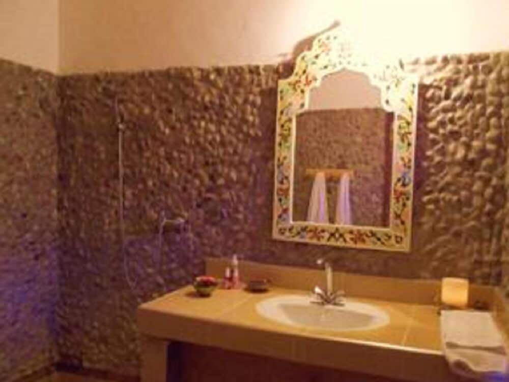 Kasbah Azimounde view 5