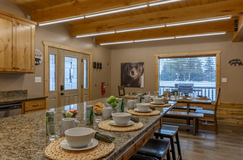 Black Bear Lodge