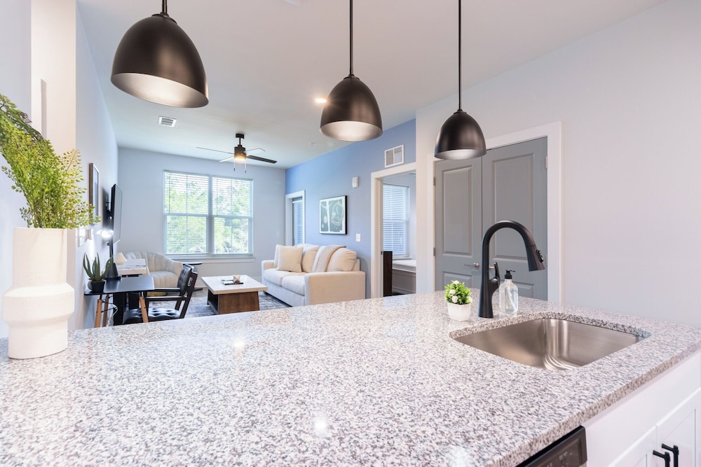 Landing Amazing 1bd, Yoga Studio, Clubhouse