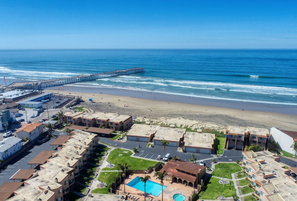 110 Pismo Shores 2 Bedroom Condo by RedAwning view 3