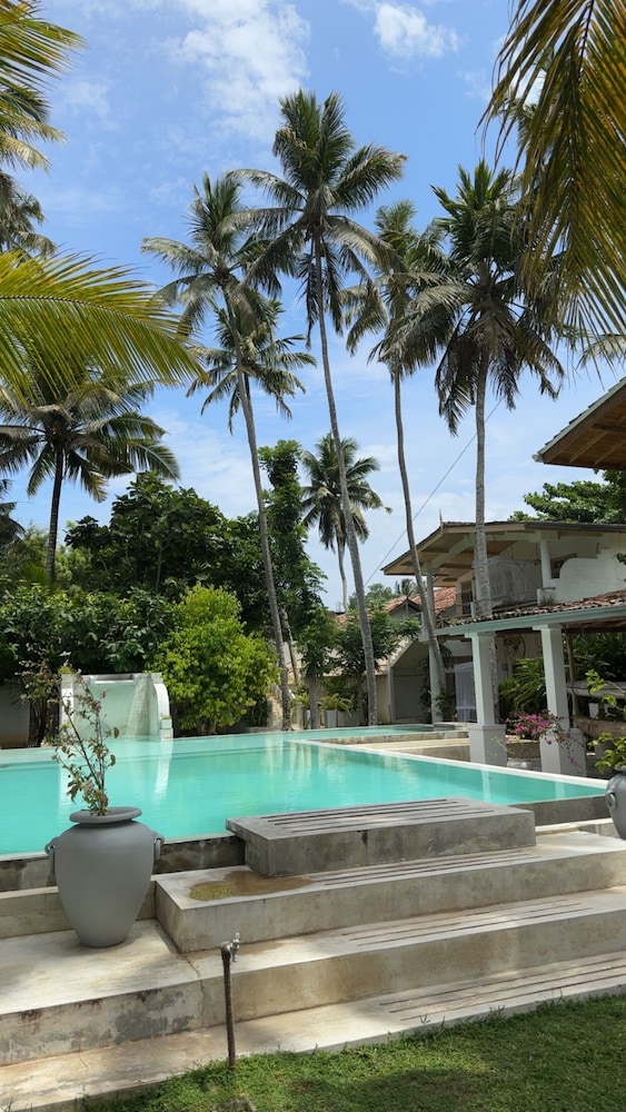 Deep Blue Sea Rental Villa