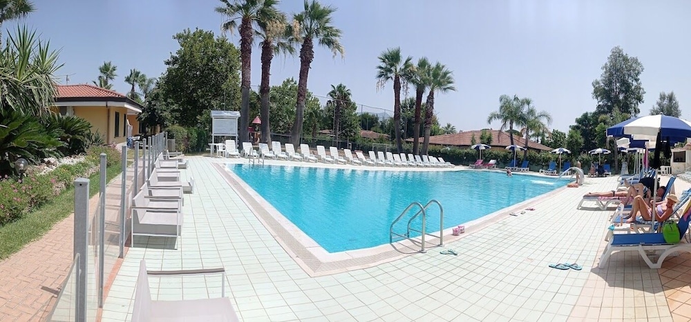 Exclusive Flats inside 4 Stars Resort