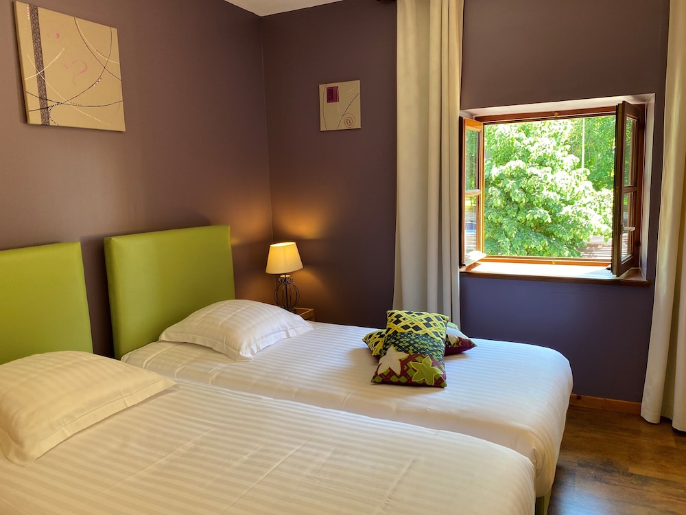Maison Belles Pierres view 5