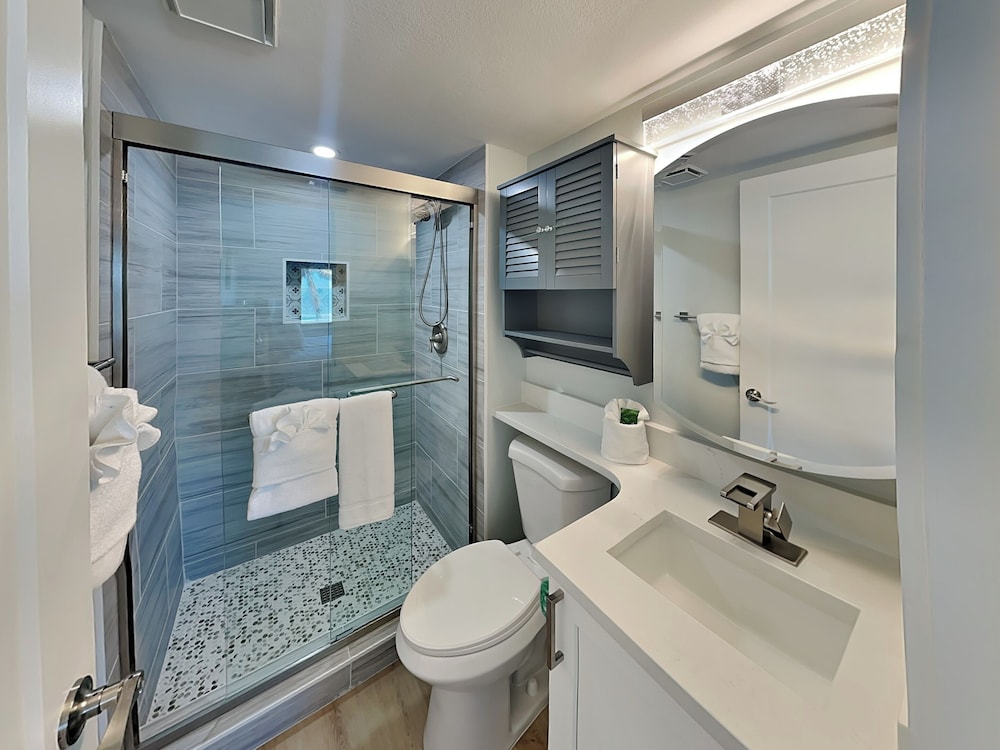 Seaside 2 by Distinctive Beach Rentals