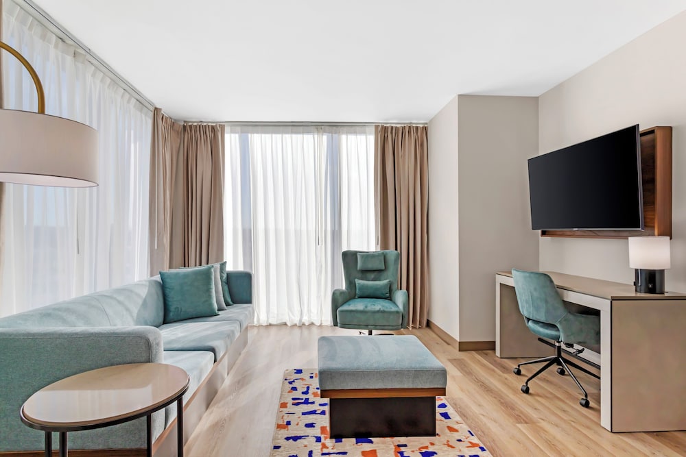 Cambria Hotel Northlake Conference Center - Roanoke