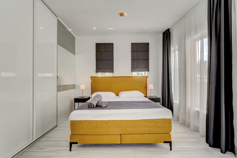 BAL Apartments - Adults Only