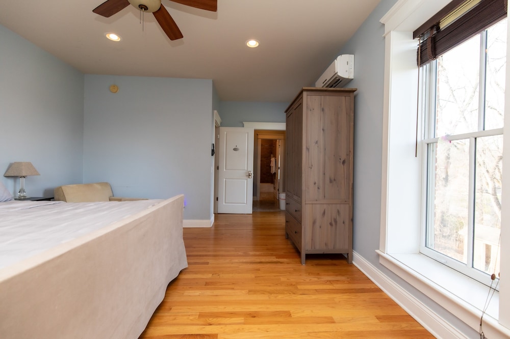 Furness Mansion - Property Image 11