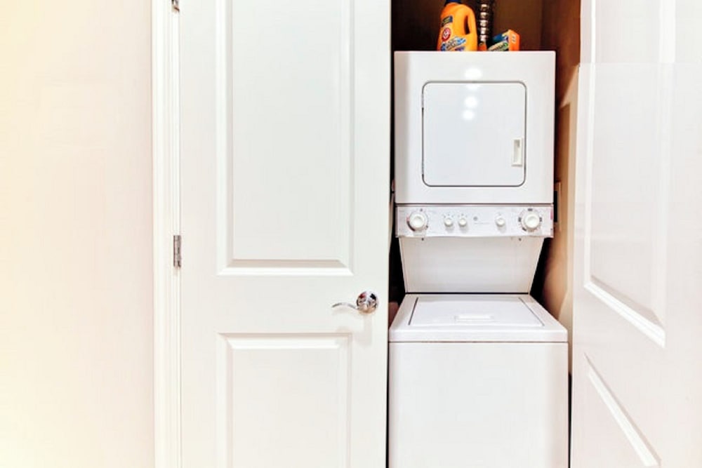 Condo Near Convention Center Sleeps 9