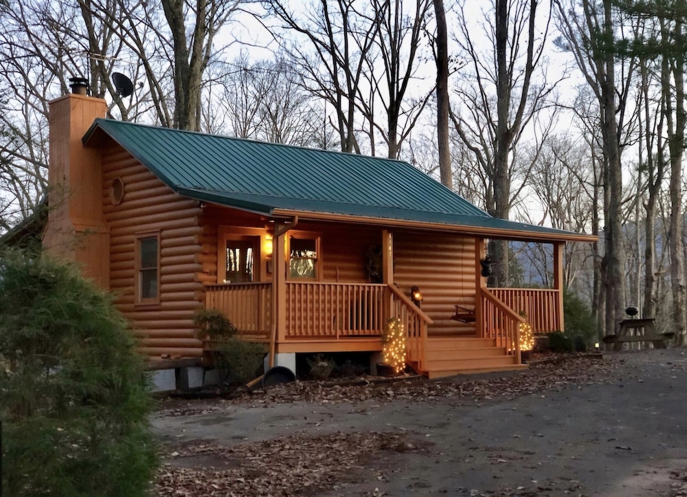 Eagles Nest 1 Bedroom Cabin