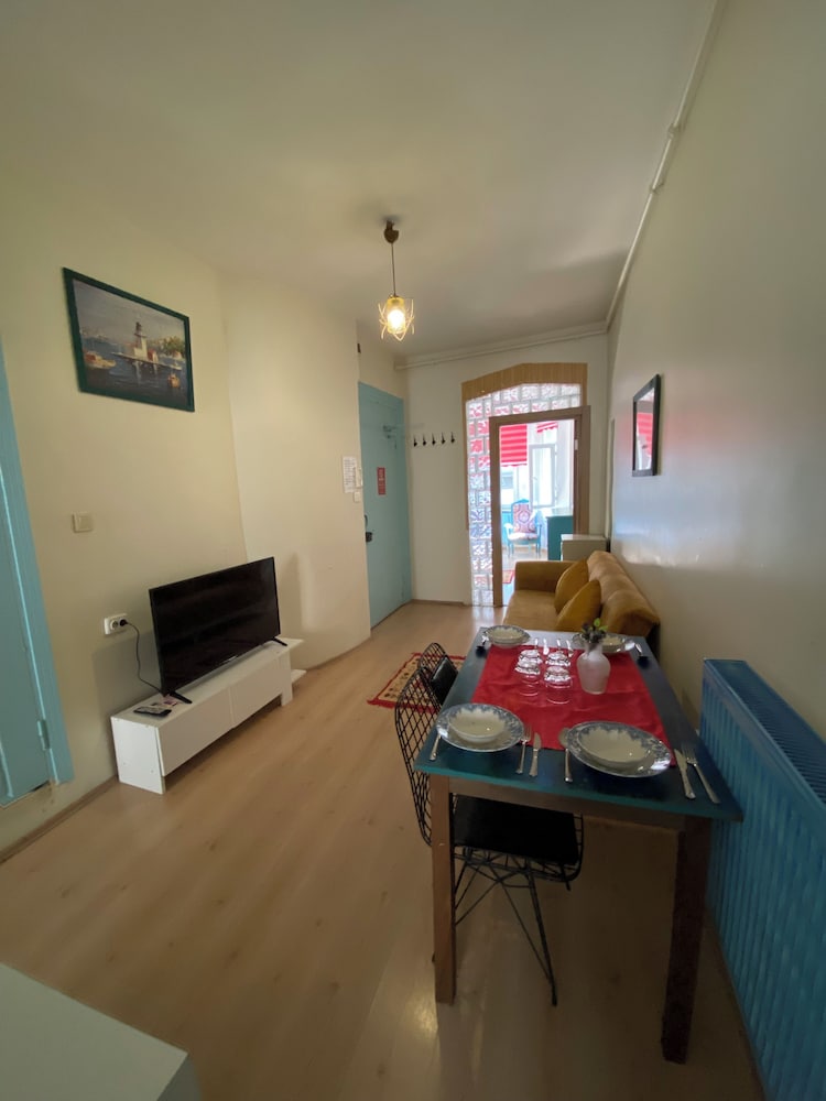 Taksim Sofa House