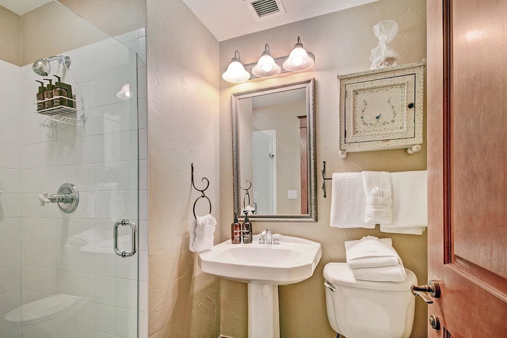 Mc204 Mill Club 3 Bedroom Condo