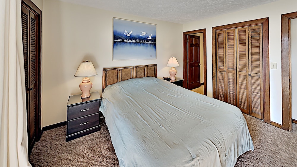 Shipwatch Pointe I F217 2 Bedroom Condo