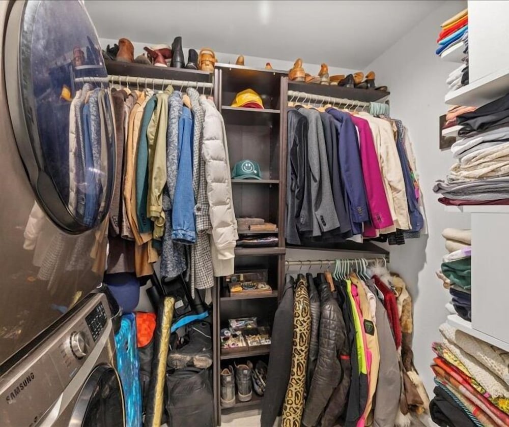 Remodeled Snowmass Pet-Friendly Modern 1BR Condo - G125