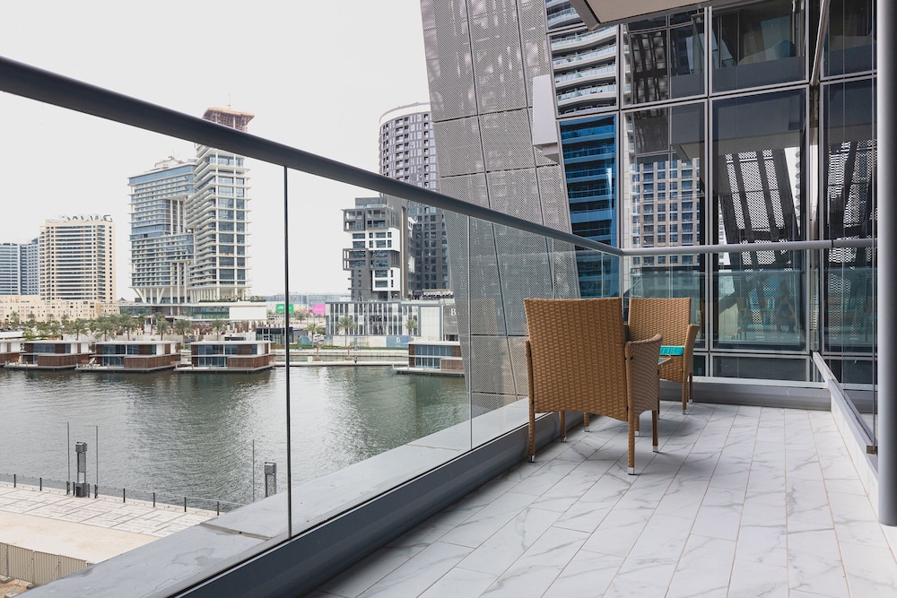 GLOBALSTAY. J One Tower Apartments