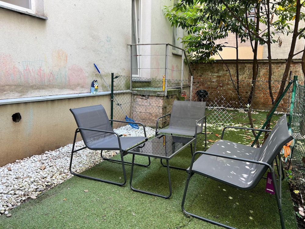 Lovely Studio for 4 with Garden