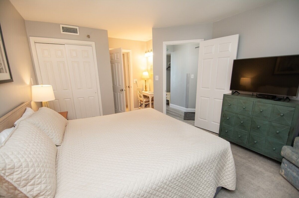 Ocean Forest 1006 1 Bedroom Condo