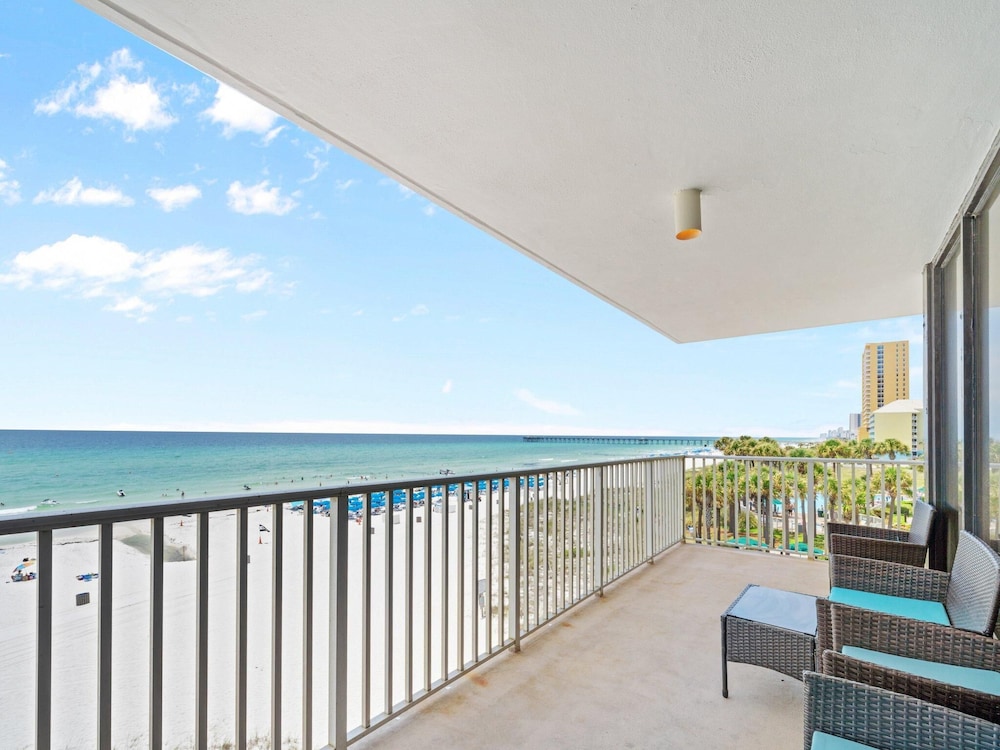 Windward 408 at Edgewater