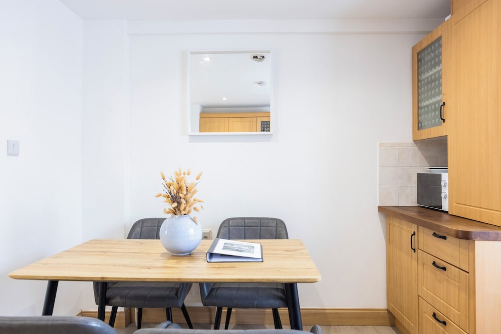 City Escape London Apartment With 2 Bedrooms