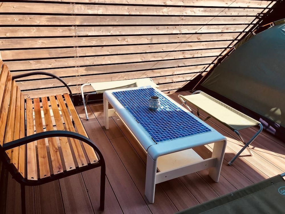 Ricco Mond Hills Apartment House 101