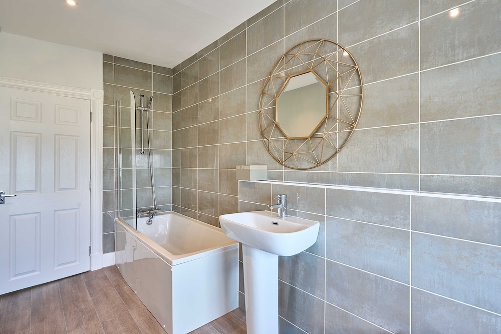 Host Stay Albert House
