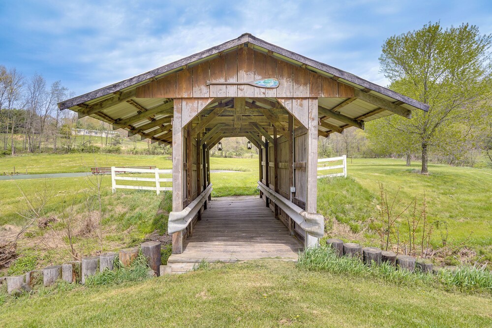 Rustic Mount Perry Cabin Near Fishing Pond  Farm - Property Image 9