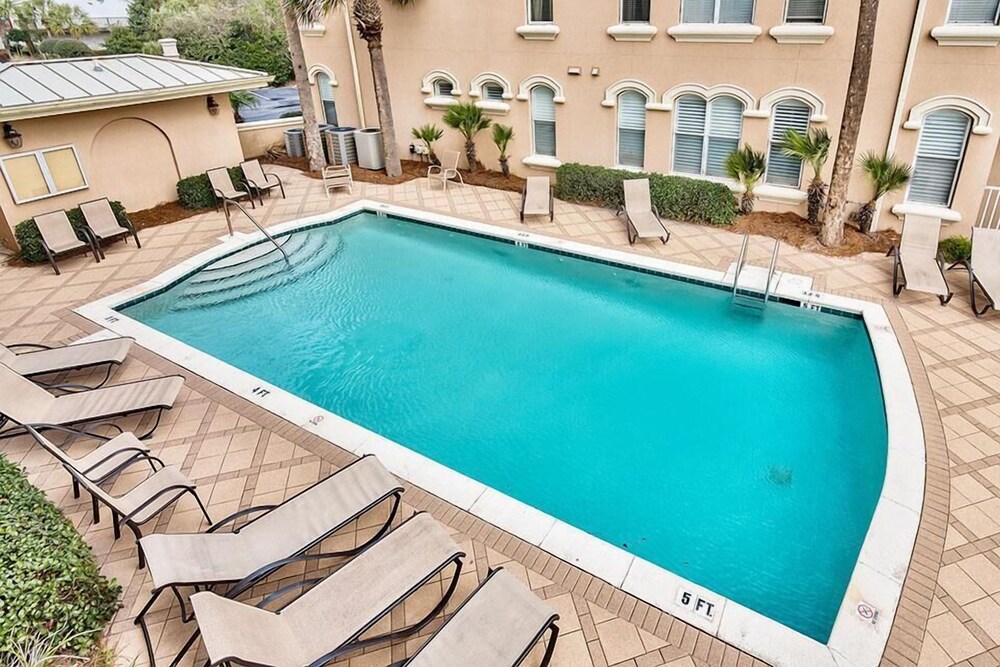 30A Monterey Place 3 Bd Holiday Home by Five Star Properties