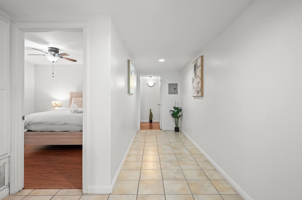 Near USC Dtla Spacious Private Bedroom 1
