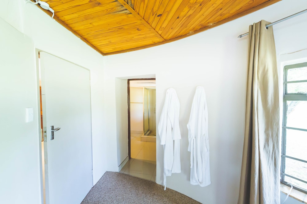 Deruxa Cottages