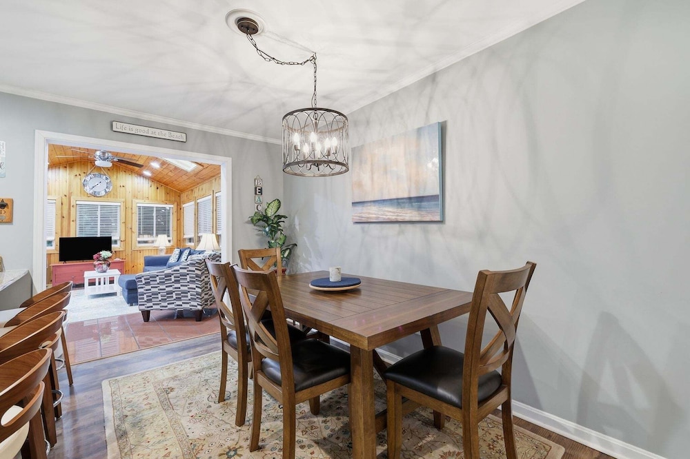 Minutes To Rehoboth Beach And Lewes Beach 3br Home 3 Bedroom Home