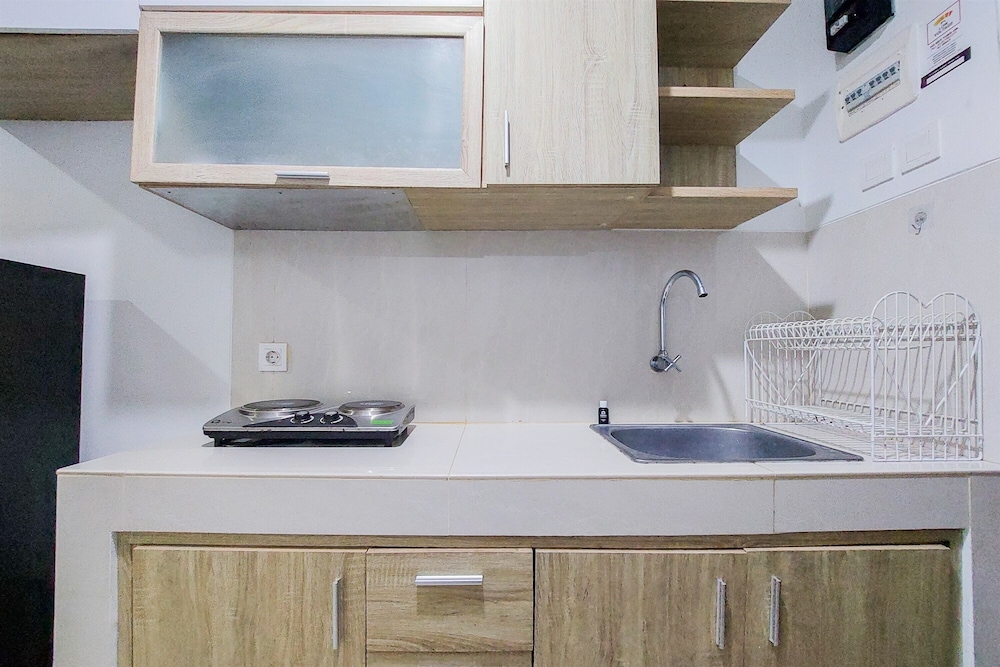 Best and Restful Studio Apartment Springwood Residence Tangerang
