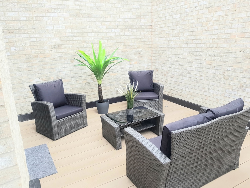 outdoor bbq area