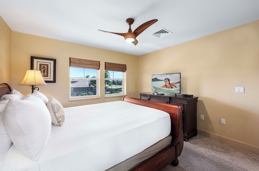 Direct Ocean Front - AC - Concierge Included - Ocean Viewing Lanai & Near Shops! -vrkcv