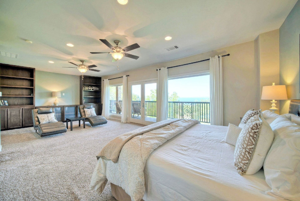 Upstay -10 Waterfront Mansion with Jetty