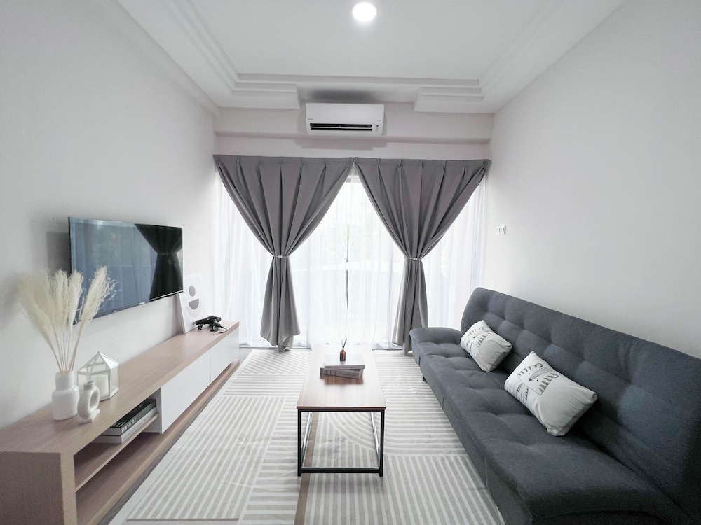 MH Maison by Manhattan Group