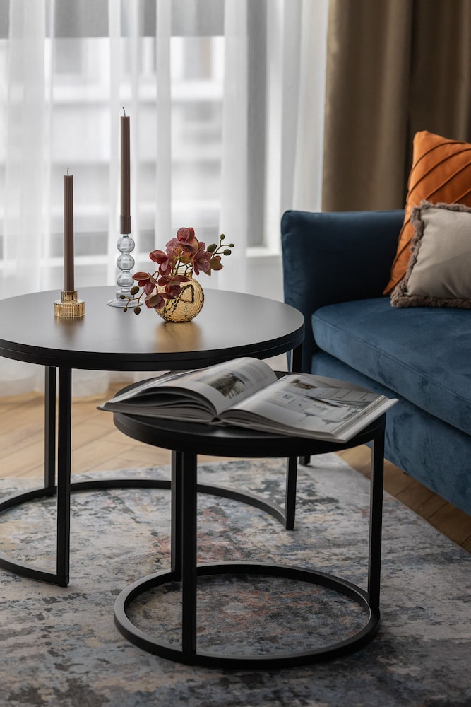 Grzybowska Apartment by Renters Prestige