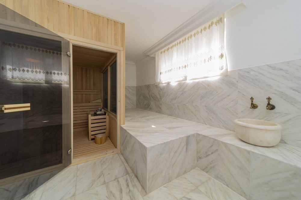 Great Villa With Pool Hammam and Sauna in Antalya view 4