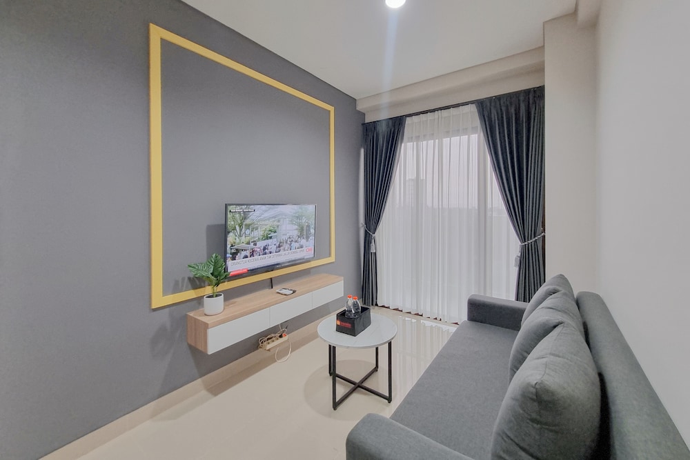 Minimalist 1Br At Patraland Amarta Apartment