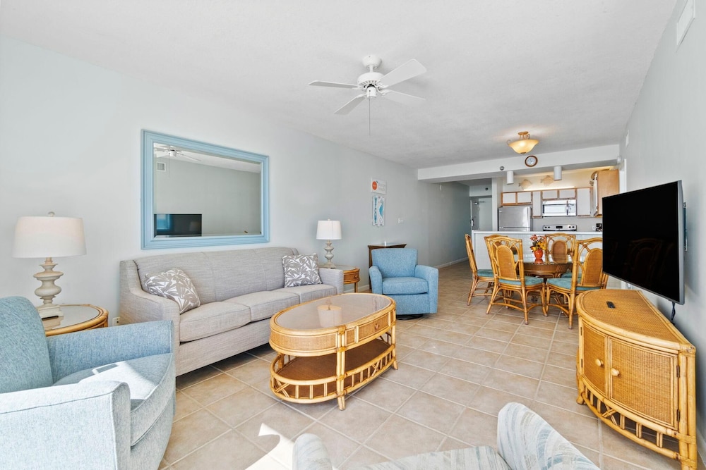 Romar Place 903