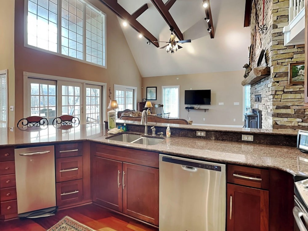 A Lakefront Paradise by Taylor Made Deep Creek