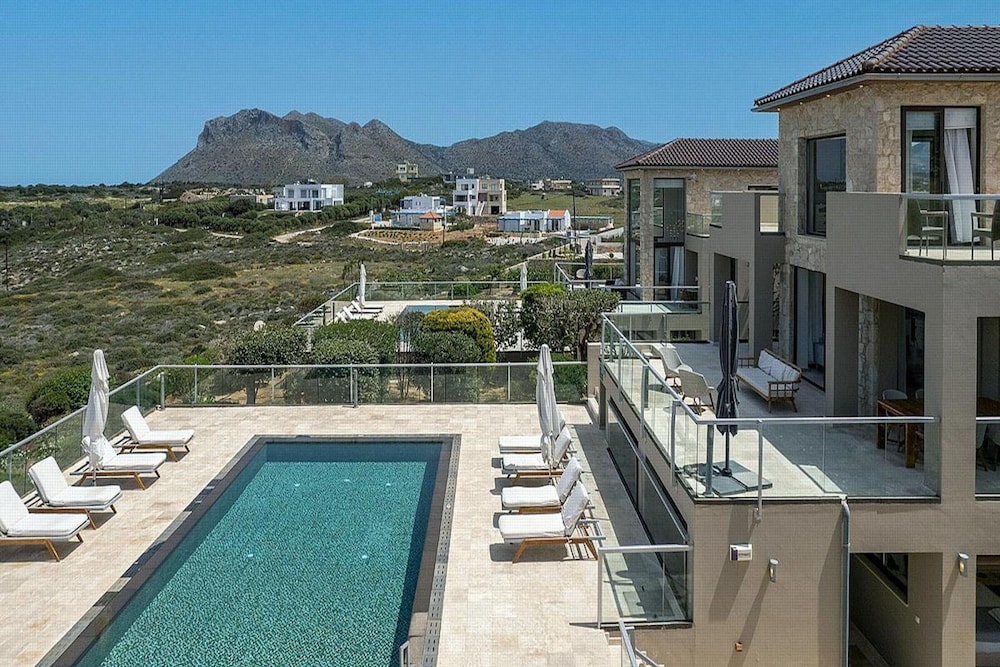 Tersanas Villas