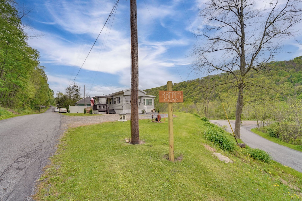 15 Mi to Raystown Lake: Riddlesburg Getaway!
