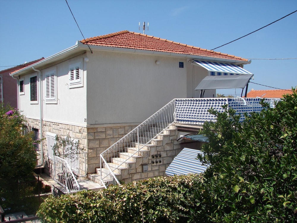 Slavica - Apartment With Large Terrace - A1 view 4