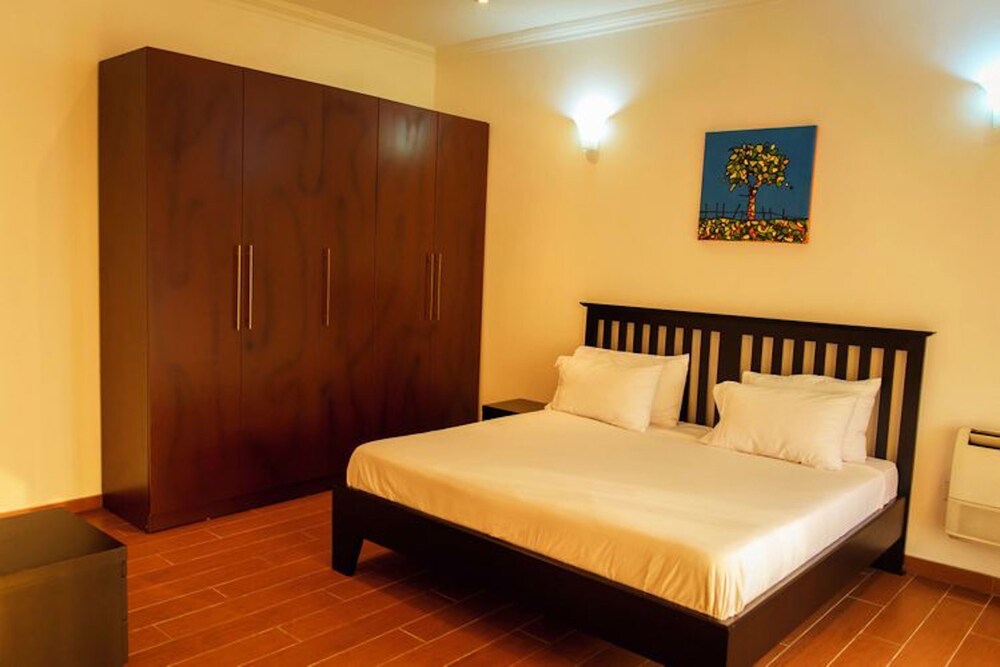 Gemini Place Apartments Oniru