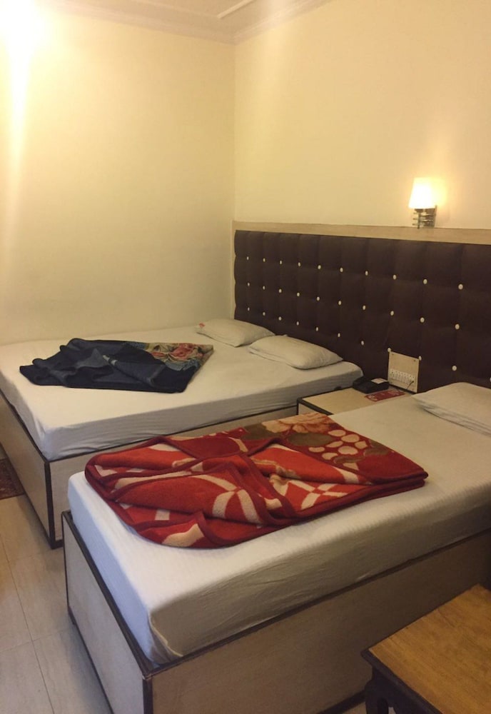 ADB Rooms Hotel India International Dx