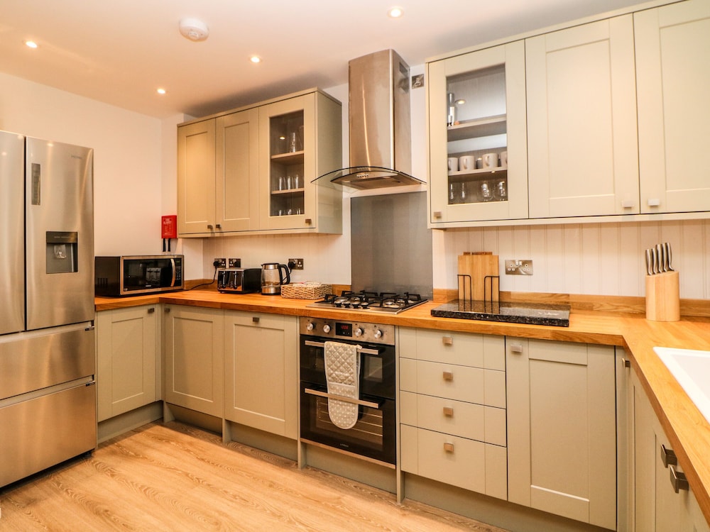 1 Orchard View