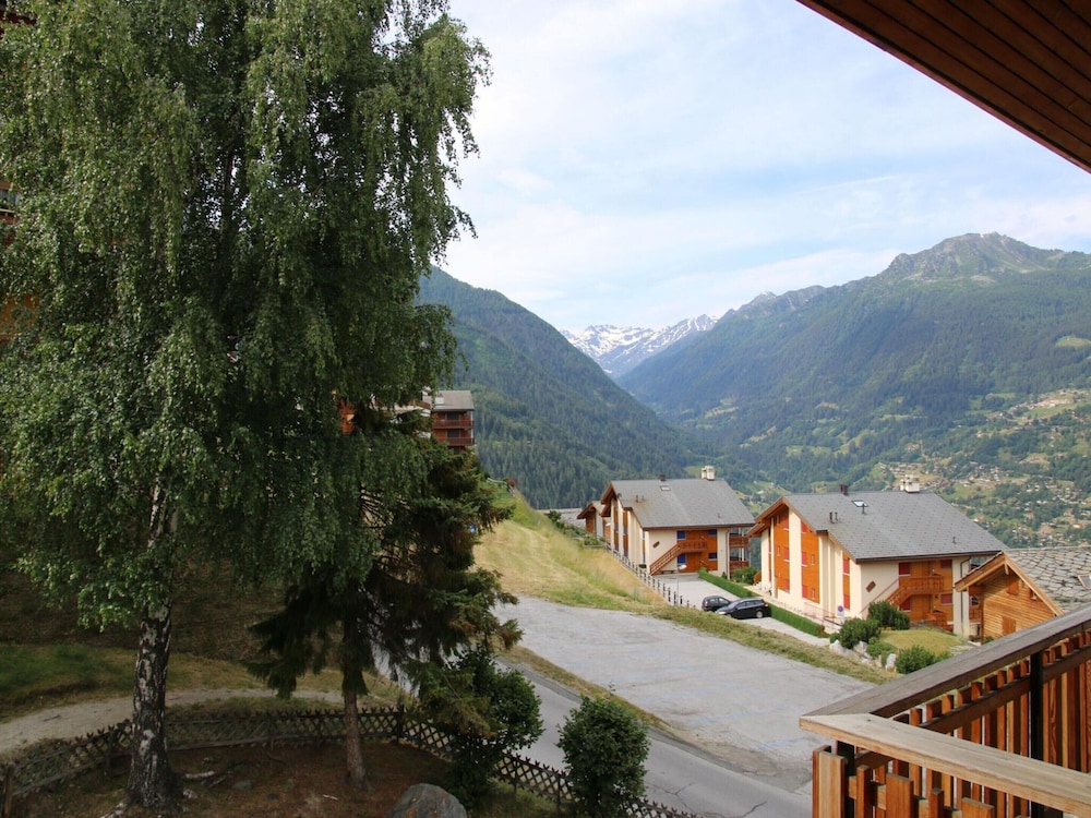 Apartment With Balcony Views of Nendaz