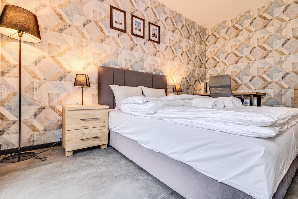 The Essential - Trastevere Design Studio