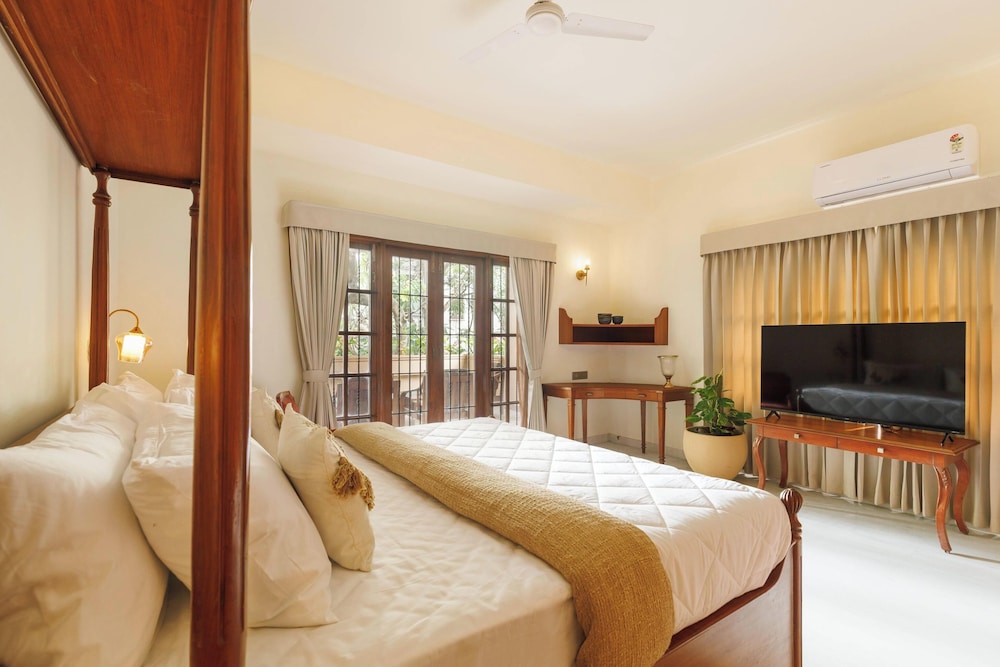 Westend Apartment by Redolive Racecourse Rd 3bhk