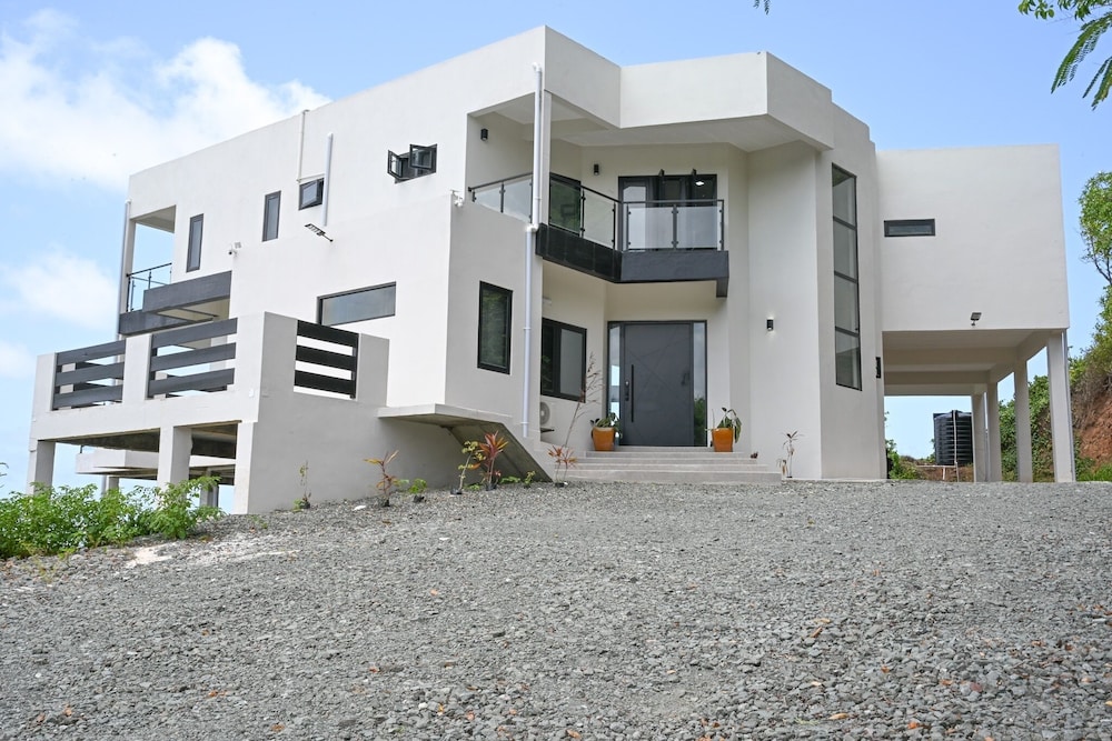 Villa Jasiri 4 Bedroom Villa