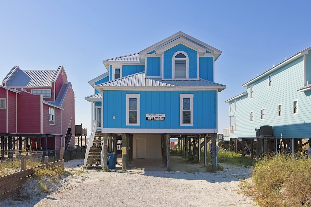 Triple Seas by Southern Vacation Rentals